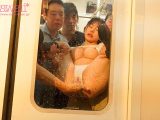電車で、私だけ水着。弱み握られたKカップ少女はスク水通学を強いられ集団痴●魔に公然わいせつ。 天音るな